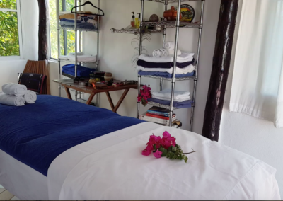 My cozy private parlour is situated close to the center of Tulum.